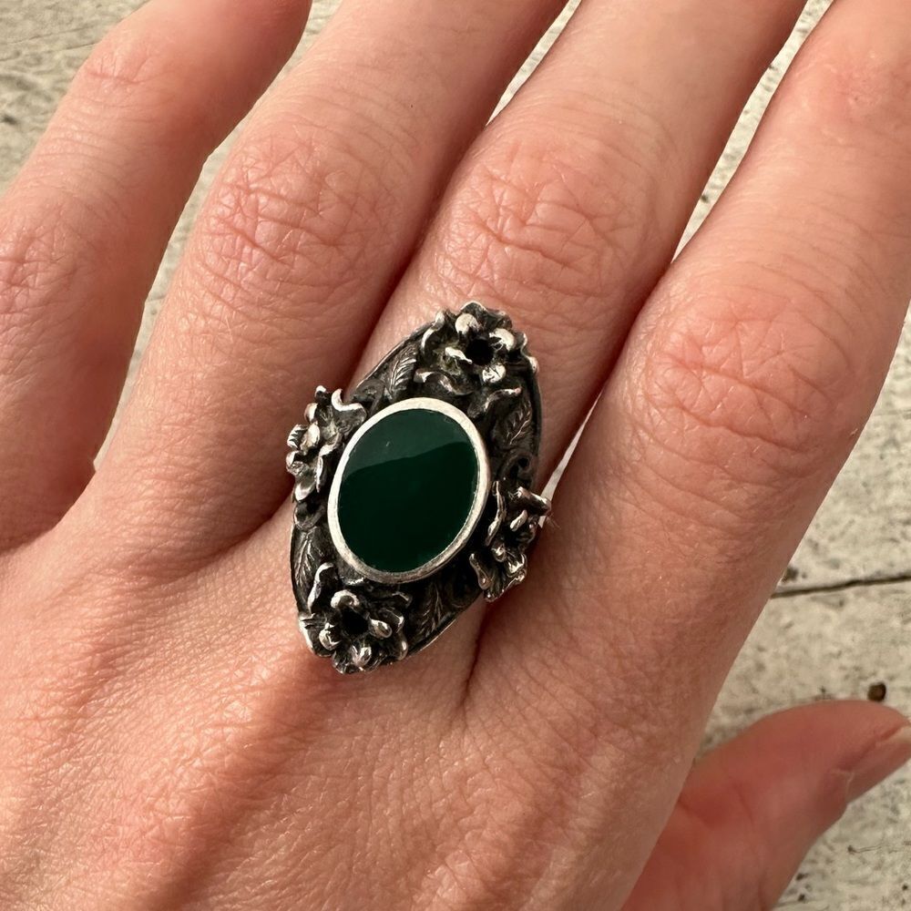 Vintage Art Nouveaux Dimensional Flower Sterling Ring